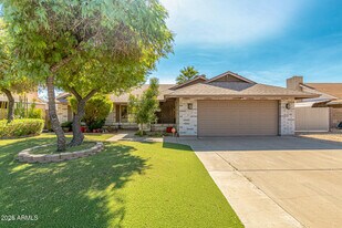 6243 W Cholla St in Glendale, AZ - Building Photo
