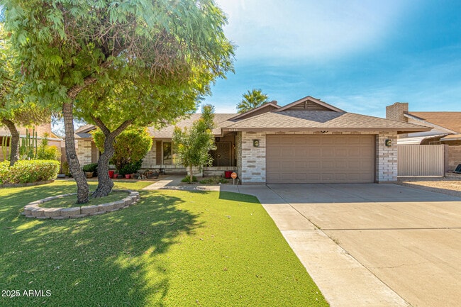 property at 6243 W Cholla St