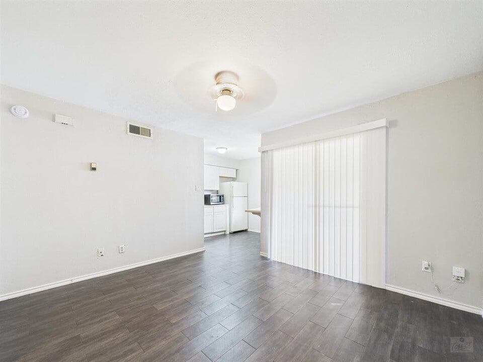 1840 Burton Dr in Austin, TX - Foto de edificio