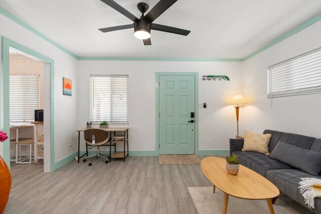 property at 1407 E McKinley St