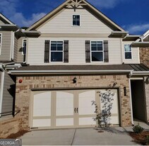 932 Exposition Pte in Marietta, GA - Building Photo