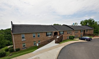 Brooksville Court Apartments