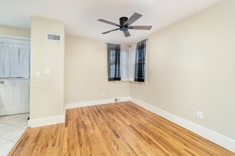 3936 Walnut St in Harrisburg, PA - Building Photo - Building Photo