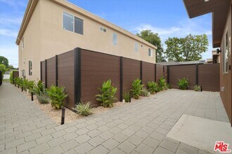 5532 Sunnyslope Ave in Los Angeles, CA - Building Photo - Building Photo