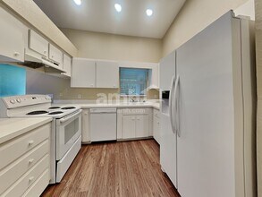 152 Seven Oaks Dr in Mulberry, FL - Foto de edificio - Building Photo