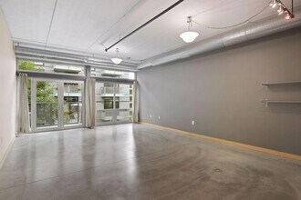 710 N 4th St in Minneapolis, MN - Foto de edificio - Building Photo