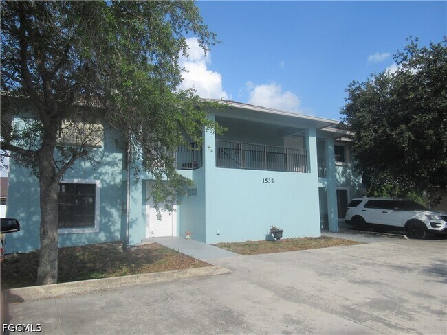 property at 1535 Andalusia Blvd