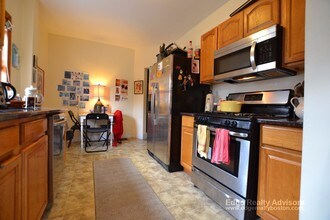 119 Franklin St, Unit 2 in Boston, MA - Building Photo - Building Photo