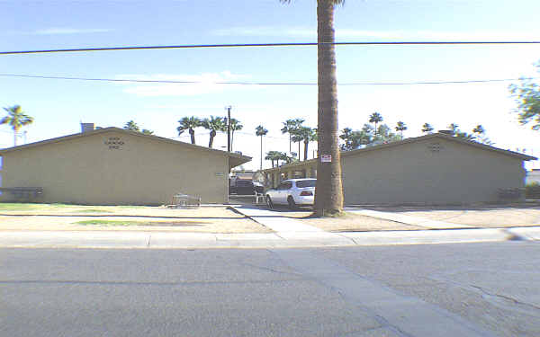 1814 E Cambridge Ave in Phoenix, AZ - Building Photo