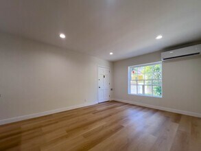 4286 Tujunga Ave in Los Angeles, CA - Building Photo - Building Photo