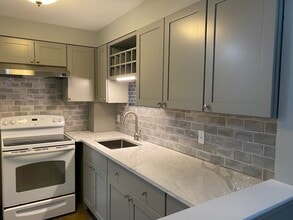 45 Oval Rd, Unit 31 in Quincy, MA - Building Photo - Building Photo