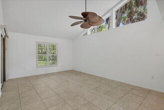 5051 Village Garden Dr in Sarasota, FL - Building Photo - Building Photo