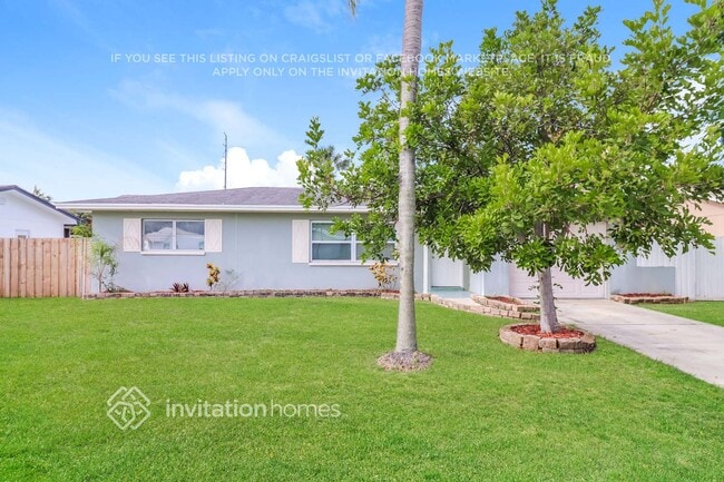 property at 11124 64th Terrace N