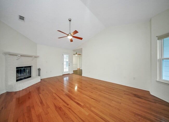 128 Drewson Dr in Crestview, FL - Building Photo - Building Photo