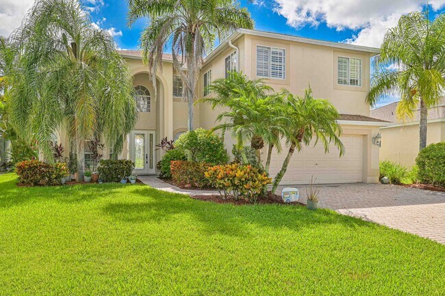 21668 Helmsdale Run in Estero, FL - Building Photo - Building Photo