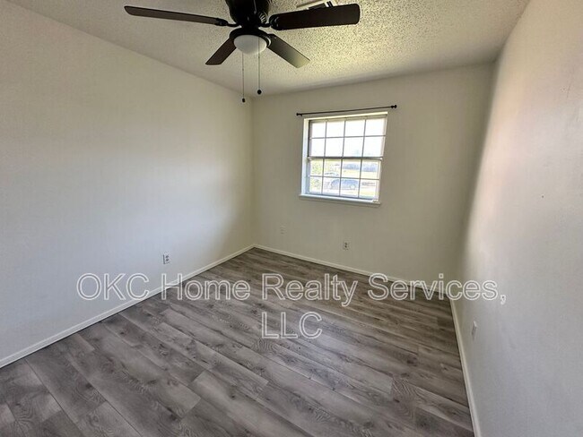 421 NW 89th St in Oklahoma City, OK - Building Photo - Building Photo