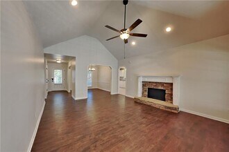 339 Warrenton Dr in Douglasville, GA - Building Photo - Building Photo