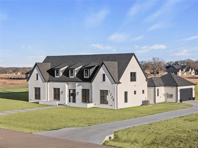 property at 1240 Deerfield Dr