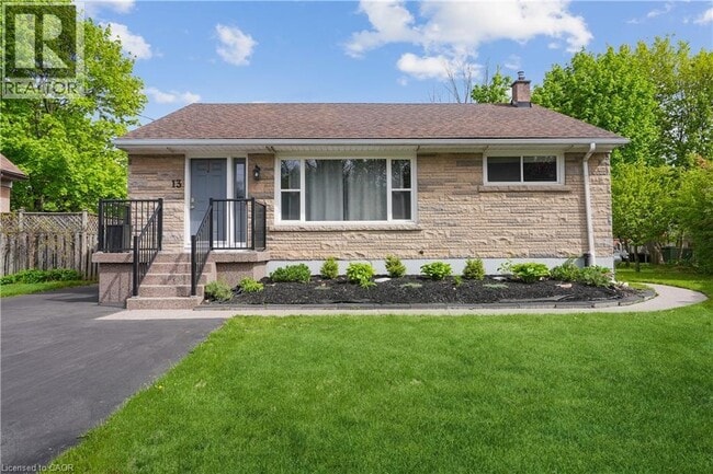 property at 13 Beaucourt Pl