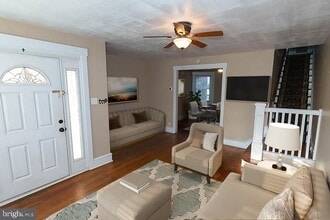 335 Stuart Ave in Downingtown, PA - Building Photo - Building Photo