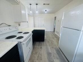 1824 Coleman St in San Angelo, TX - Building Photo - Building Photo