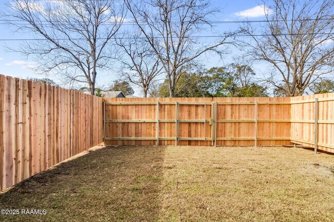 108 Modera Pl in Youngsville, LA - Building Photo - Building Photo