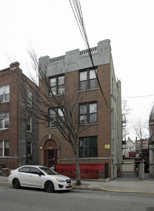 4318 Richardson in Bronx, NY - Building Photo