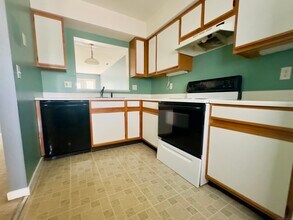 1425 Quinnipiac Ave in New Haven, CT - Building Photo - Building Photo