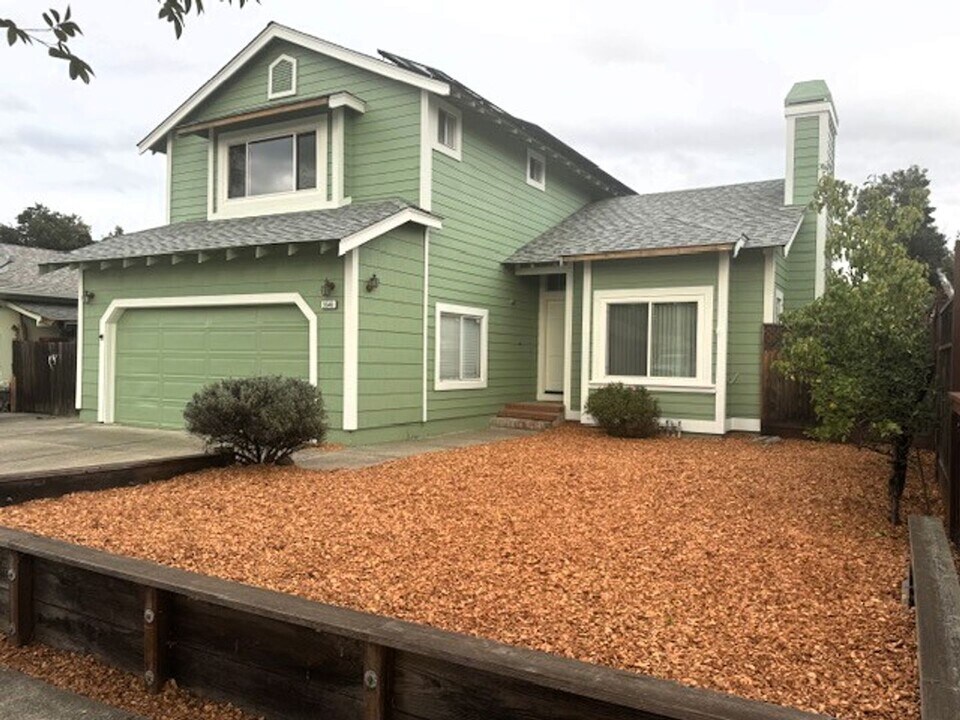 3546 Banyan St in Santa Rosa, CA - Building Photo