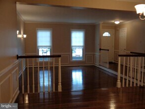 9811 Burke Pond Ln in Burke, VA - Building Photo - Building Photo