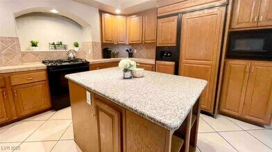 7948 S Coronado Island St in Las Vegas, NV - Building Photo - Building Photo