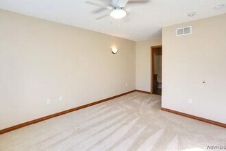 3820 Deer Lakes Dr in Buffalo, NY - Building Photo - Building Photo