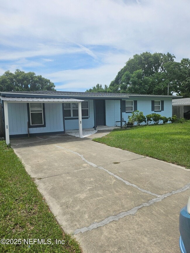 442 Ameca Ave