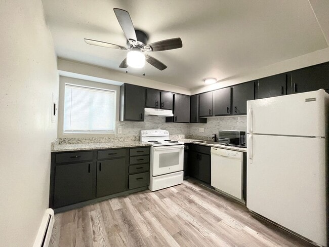 property at 4413 Forrest Hill Rd