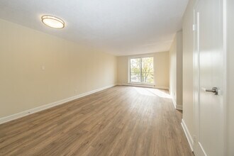 The Huron Apartments in Saugeen Shores, ON - Building Photo - Building Photo