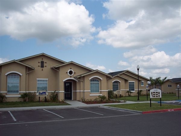 Casa Saldana Apartments in Mercedes, TX - Building Photo - Building Photo