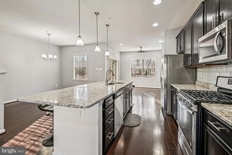 7523 Holly Ridge Dr in Glen Burnie, MD - Building Photo - Building Photo