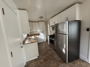 1327 Ashby Ave in Berkeley, CA - Building Photo - Building Photo