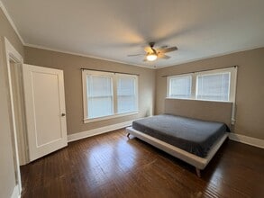 4704 Chenevert St in Houston, TX - Building Photo - Building Photo