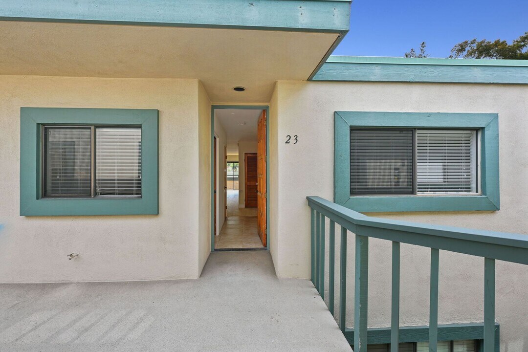 917 Torrance St in San Diego, CA - Building Photo