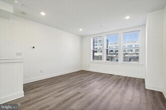 2248 E Somerset St-Unit -31 in Philadelphia, PA - Building Photo - Building Photo