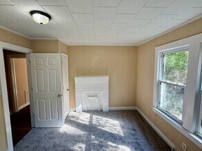 321 Stokes St in Burlington, NC - Building Photo - Building Photo