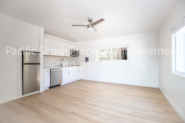 property at 24 27th Pl