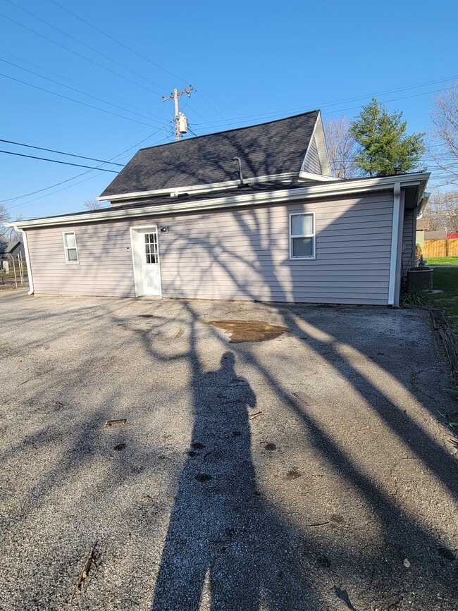 property at 4 N Anderson St