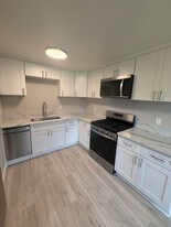 2840 Railroad St SE in Albany, OR - Building Photo