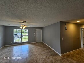 329 NE Cullman Ct in Port St. Lucie, FL - Building Photo - Building Photo