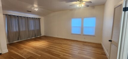 4804 Story Way in Elk Grove, CA - Building Photo - Building Photo