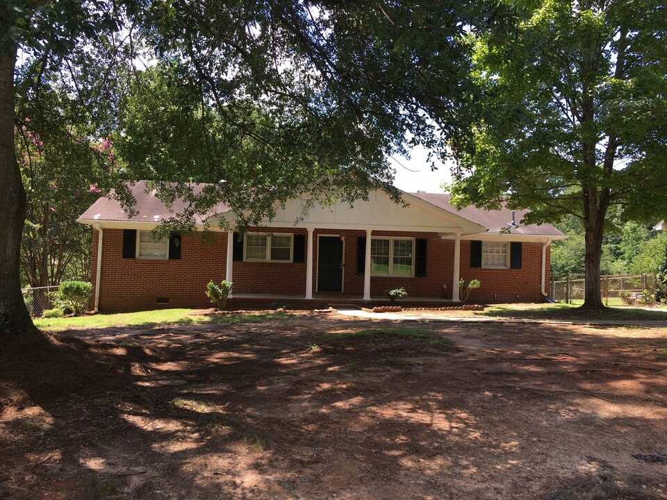 112 Aloha Dr in Greenville, SC - Building Photo