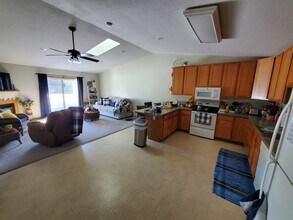 117A Hialeah St in Osceola, WI - Foto de edificio - Building Photo