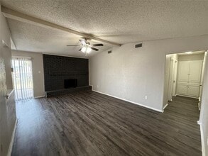 250 N Bryan Cir in Mesquite, TX - Building Photo - Building Photo